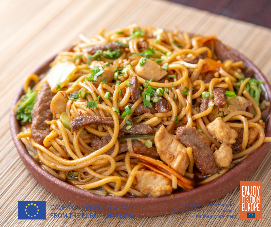 Yakisoba with European Corinthian black raisins 